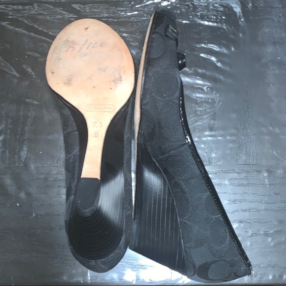 Authentic C logo Coach Wedge - Picture 3 of 5